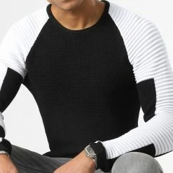 Nouveau 👏 Pull Avec Empiecement Blanc JUM-07 Noir de LBO 🎉 -France LBO Soldes Boutique lbo 180513 LBO 1006 JUM 07 20221128T152435 02