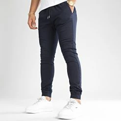 Acheter 💯 Jogger Pant Super Skinny 805 Bleu Marine de LBO 🌟 -France LBO Soldes Boutique lbo 206330 FAB SHALBO 805 20220726T083309 03
