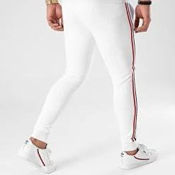 Promo ✨ Pantalon Jogging Avec Bandes Bleu Blanc Rouge 1449 Blanc de LBO 🛒 -France LBO Soldes Boutique lbo 243199 FAB SHALBO 1449 20210113T163012 04
