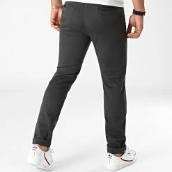 Meilleur prix 🎁 Pantalon Chino 1204 Gris Anthracite de LBO 👏 9 Meilleur prix 🎁 Pantalon Chino 1204 Gris Anthracite de LBO 👏 -France LBO Soldes Boutique lbo 262921 FAB SHALBO 1204 20210625T073704 04