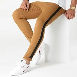 Meilleur prix ⭐ Pantalon Chino Skinny Avec Bande 1777 Camel de LBO ✔️ -France LBO Soldes Boutique lbo 269495 FAB SHALBO 1777 20210719T152538 03