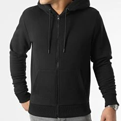 Acheter 🎁 Sweat Zippé Capuche Uni 69 Noir de LBO 🤩 -France LBO Soldes Boutique lbo 275396 FAB 1070546 0069 20211216T152505 03
