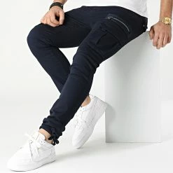 Les meilleures critiques de ⭐ Pantalon Cargo 1750 Bleu Marine de LBO 😉 9 Les meilleures critiques de ⭐ Pantalon Cargo 1750 Bleu Marine de LBO 😉 -France LBO Soldes Boutique lbo 284932 FAB SHALBO 1750 20220131T074301 03
