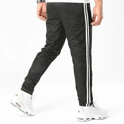 Sortie 👏 Pantalon Jogging A Bandes 0023 Noir de LBO 🧨 9 Sortie 👏 Pantalon Jogging A Bandes 0023 Noir de LBO 🧨 -France LBO Soldes Boutique lbo 287377 FAB LBO 10701336 0023 20211020T115801 04
