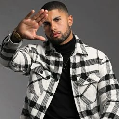 Promo 🤩 Surchemise A Carreaux 2155 Noir Blanc de LBO 💯 11 Promo 🤩 Surchemise A Carreaux 2155 Noir Blanc de LBO 💯 -France LBO Soldes Boutique lbo 290287 FAB SHALBO 2155 20211215T150535 05