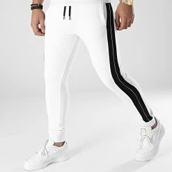 Grosses soldes 👏 Pantalon Jogging A Bandes 2047 Blanc de LBO 🔔 -France LBO Soldes Boutique lbo 290742 FAB SHALBO 2047 20211229T123443 01