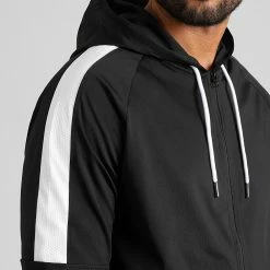 Le moins cher ✨ Ensemble De Survêtement Training Avec Bande Mesh 0047 Noir de LBO ⌛ -France LBO Soldes Boutique lbo 291071 FAB LBO 10701336 0047 20220810T141913 03