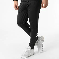 Promo 👍 Ensemble De Survêtement Training Avec Bandes 0053 Noir de LBO 😍 -France LBO Soldes Boutique lbo 291076 FAB LBO 10701336 0053 20220127T075244 04