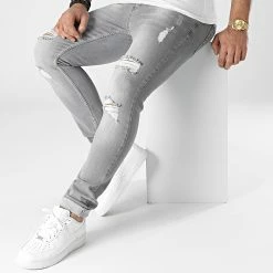 Acheter 🔥 Jean Slim Fit Avec Déchirures 2101 Denim Gris Clair de LBO 🤩 -France LBO Soldes Boutique lbo 291565 FAB SHALBO 2101 20211229T140049 04