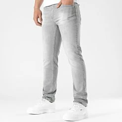 Grosses soldes 🥰 Jean Regular Fit 2200 Denim Gris Clair de LBO 😉 8 Grosses soldes 🥰 Jean Regular Fit 2200 Denim Gris Clair de LBO 😉 -France LBO Soldes Boutique lbo 303112 FAB SHALBO 2200 20220407T151823 03