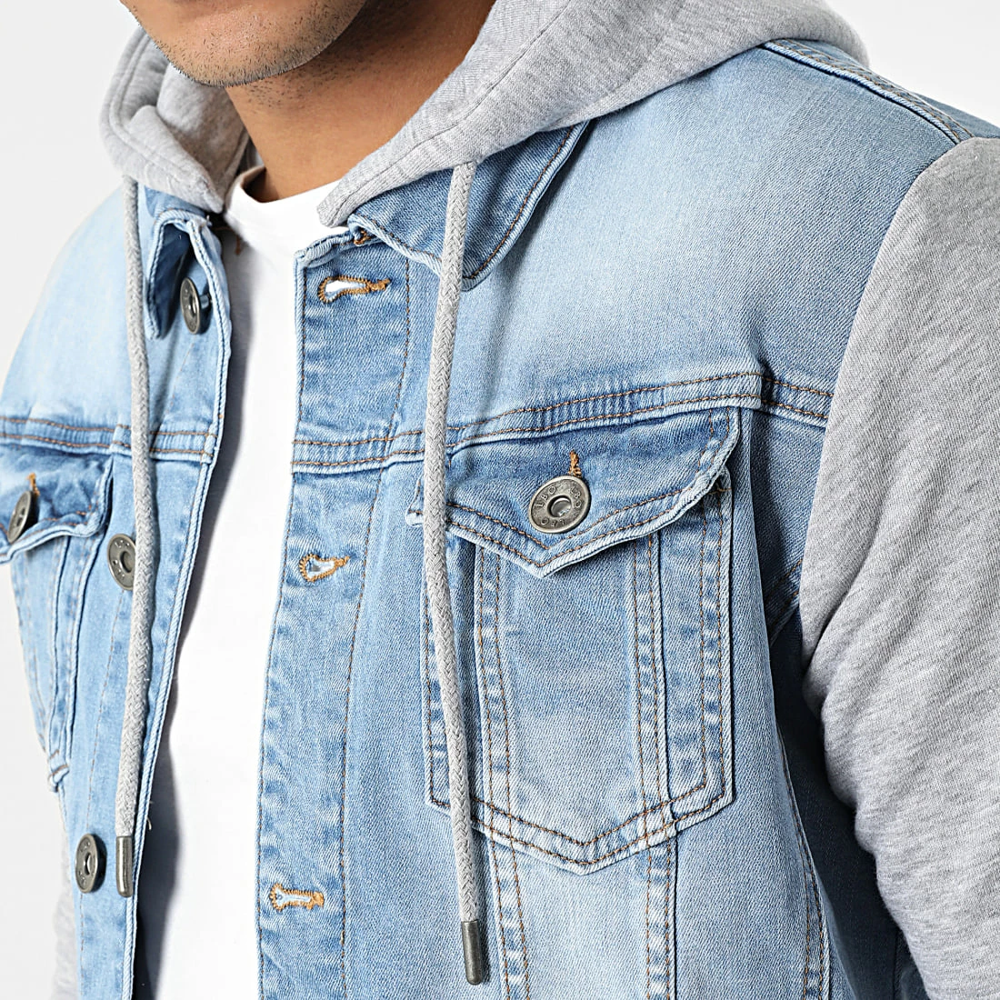 Vente flash 🤩 Veste Jean A Capuche 2416 Bleu Denim Gris de LBO ✨ 4 Vente flash 🤩 Veste Jean A Capuche 2416 Bleu Denim Gris de LBO ✨ – Image 2