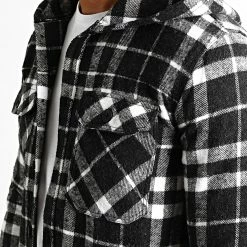 Le moins cher 😀 Surchemise A Carreaux Avec Capuche 2393 Noir Blanc de LBO ❤️ -France LBO Soldes Boutique lbo 317114 FAB SHALBO 2393 20220805T151543 02