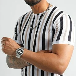 Offres 🥰 Tee 👚 Shirt Oversize A Rayures 2495 Noir Blanc Beige de LBO 🛒 5 Offres 🥰 Tee 👚 Shirt Oversize A Rayures 2495 Noir Blanc Beige de LBO 🛒 -France LBO Soldes Boutique lbo 319506 SHALBO 2495 20220708T153554 02