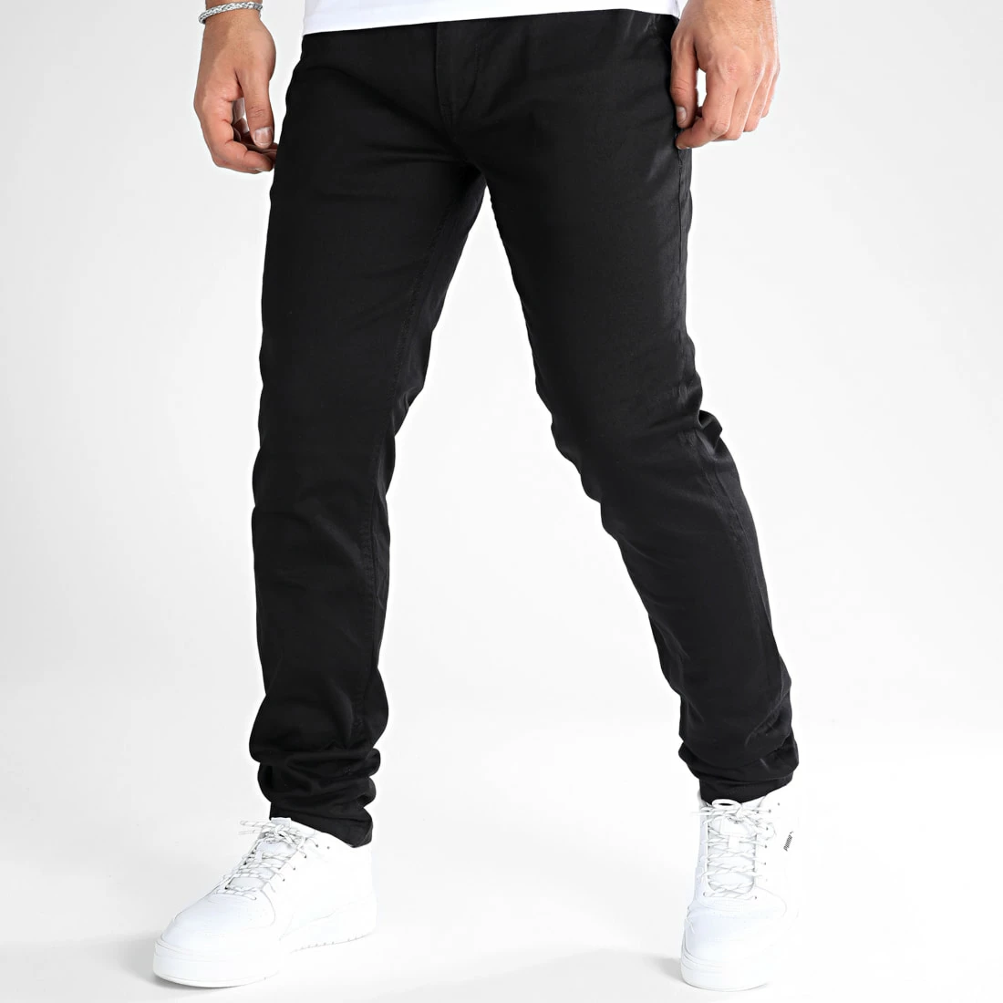 Offres 🎁 Pantalon Chino Regular 2667 Noir de LBO ✔️ 4 Offres 🎁 Pantalon Chino Regular 2667 Noir de LBO ✔️ – Image 2