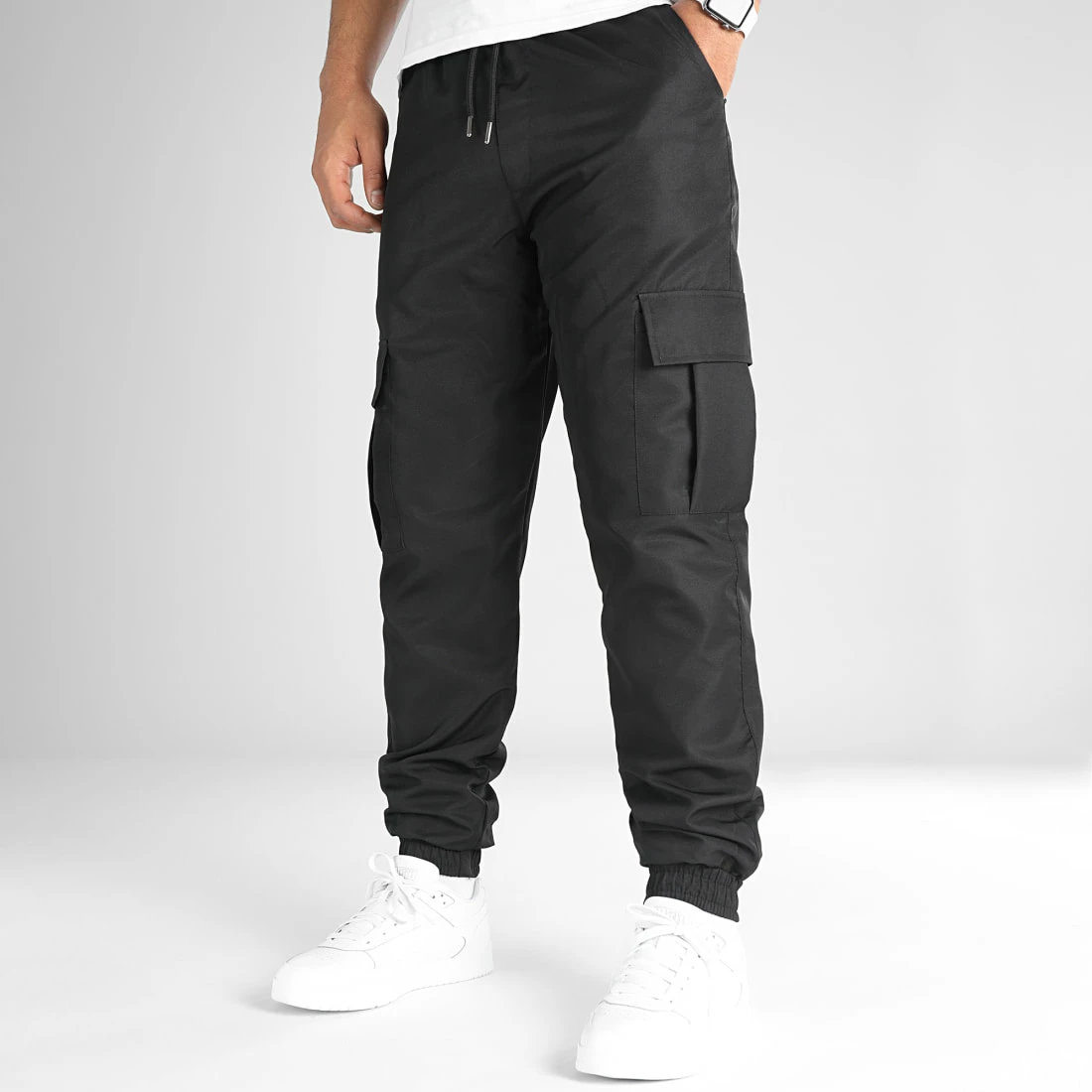 Nouveau ⌛ Pantalon Jogging Diamant Avec Poche Cargo 0204 Noir de LBO 👏 3 Nouveau ⌛ Pantalon Jogging Diamant Avec Poche Cargo 0204 Noir de LBO 👏